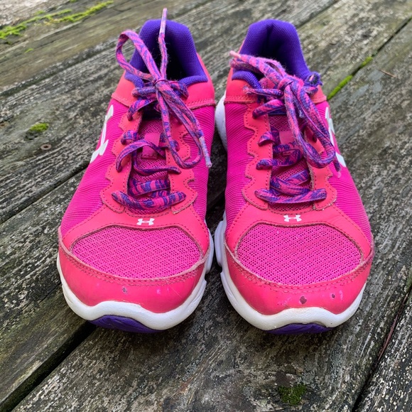 Under Armour pink & purple sneakers Y 4 - Picture 2 of 7